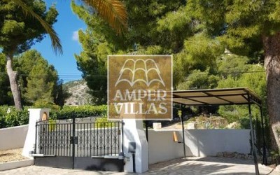 Villa à vendre avec magnifique vue sur les montagnes à Altea Costa Blanca.